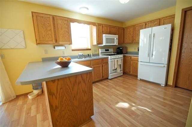 7154 Mckee Rd - Photo 6 of 20