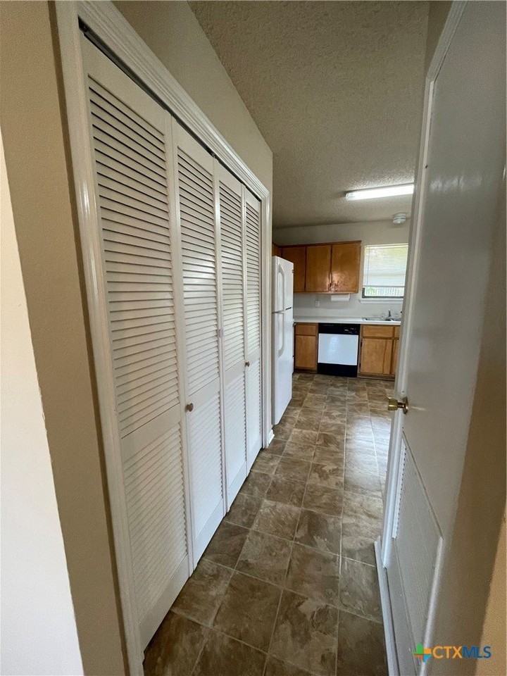 104 Horseshoe Dr #A - Photo 4 of 12