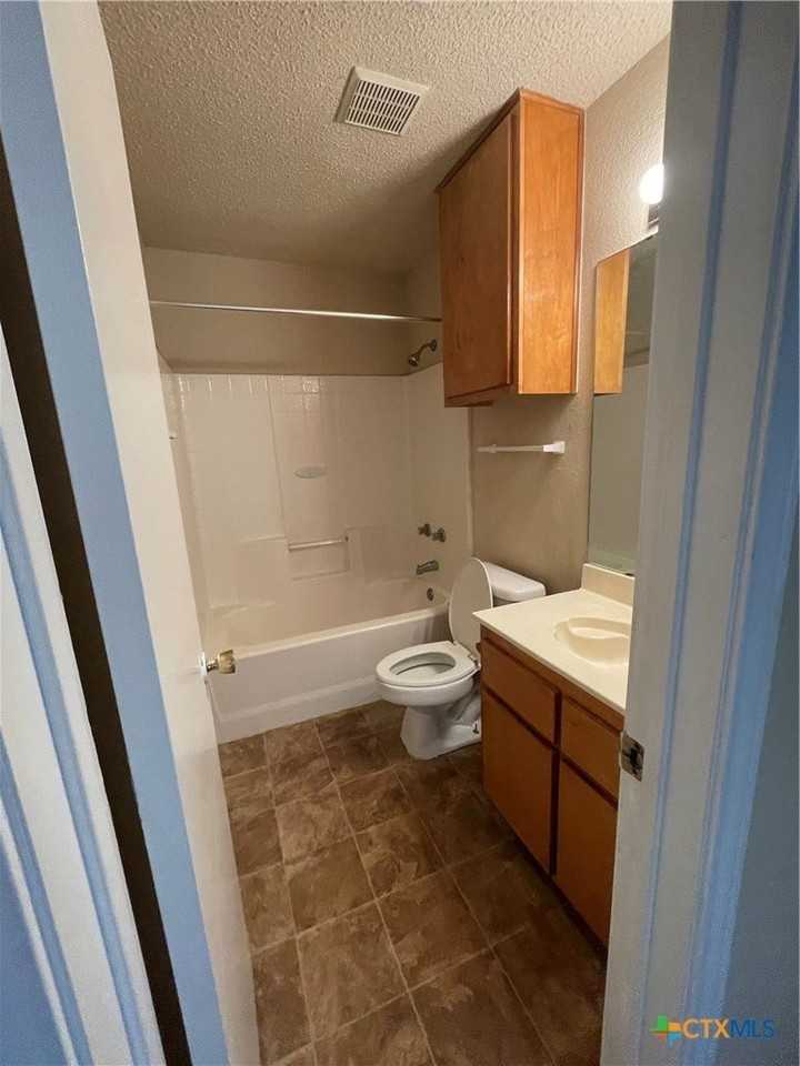 104 Horseshoe Dr #A - Photo 7 of 12