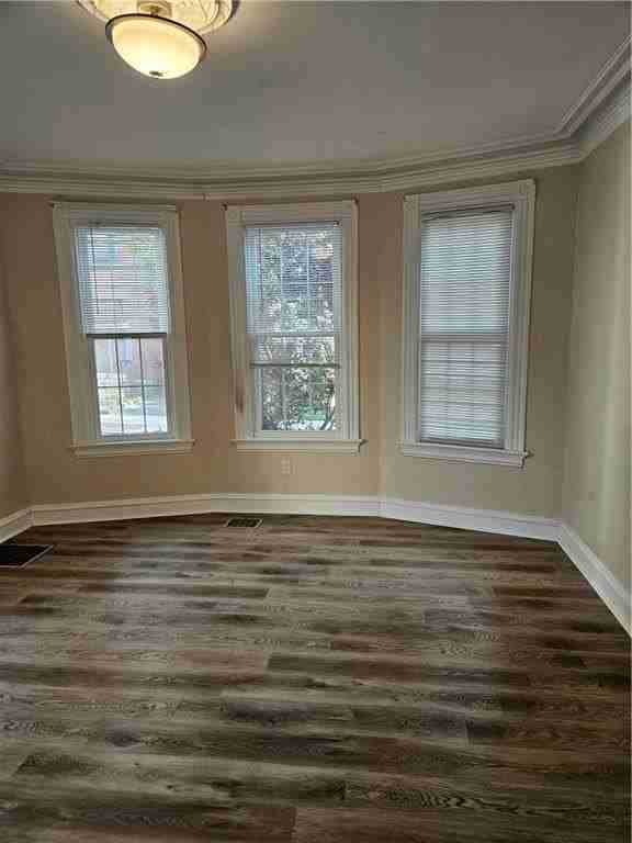 68 John St - Photo 4 of 25