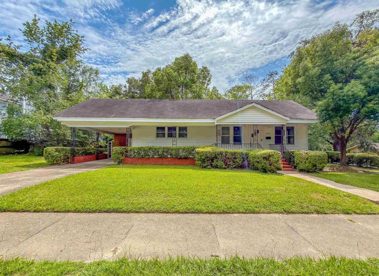 1230 Mitchell Ave