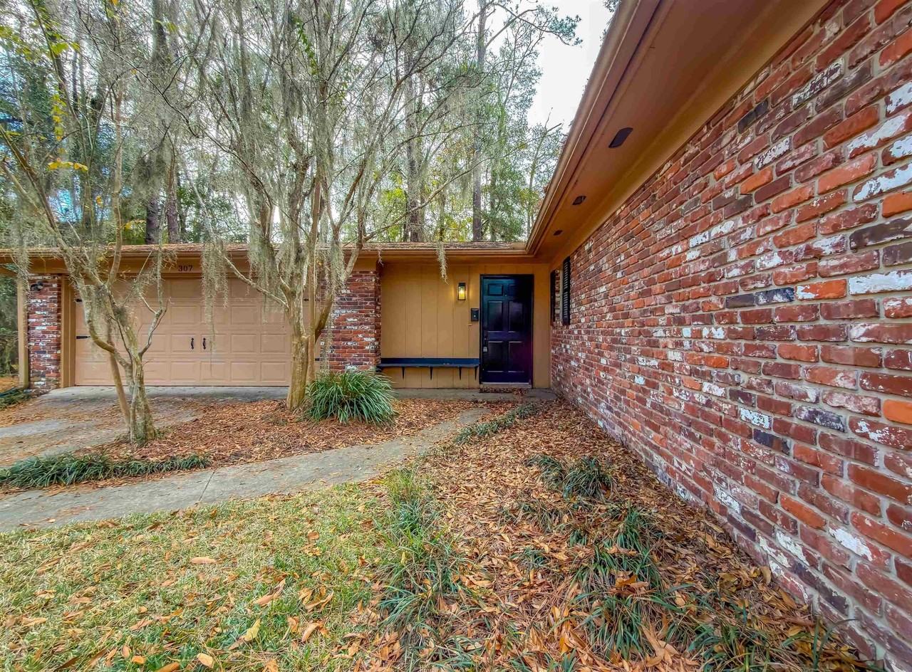 307 Sweetbriar Dr - Photo 3 of 24