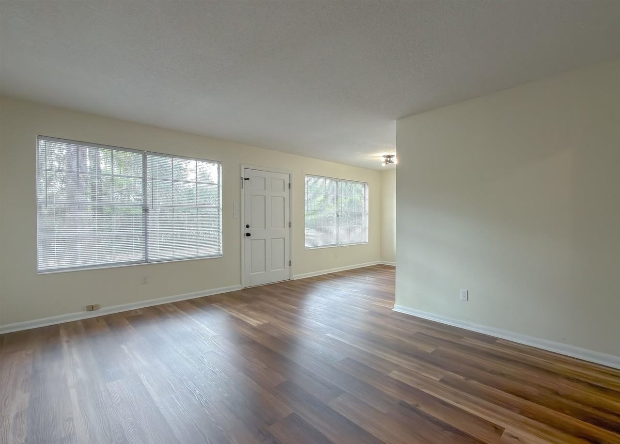 307 Sweetbriar Dr - Photo 5 of 24
