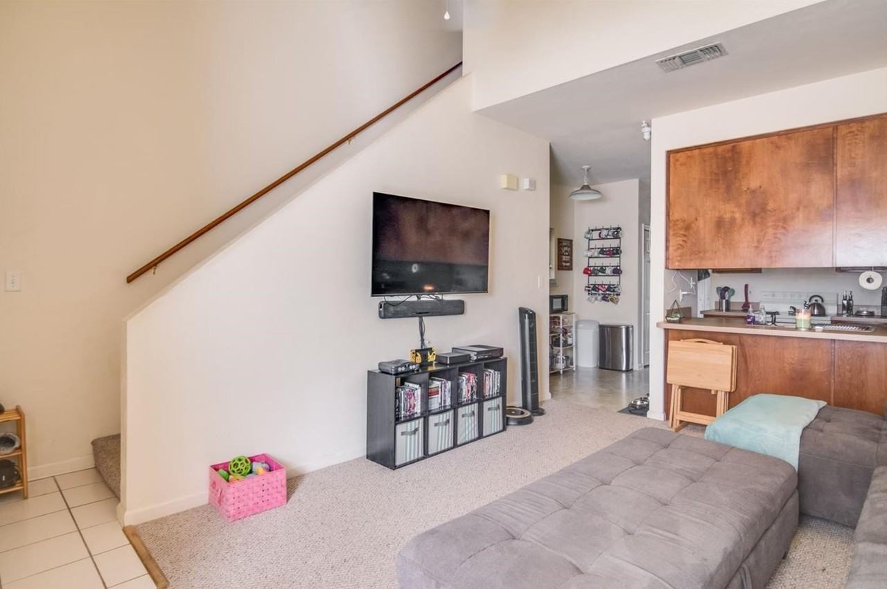 1816 Seay Ct - Photo 3 of 23