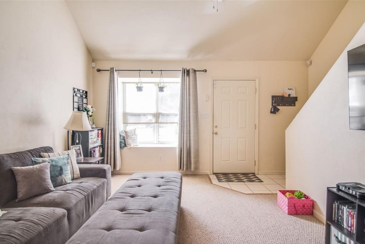1816 Seay Ct - Photo 4 of 23