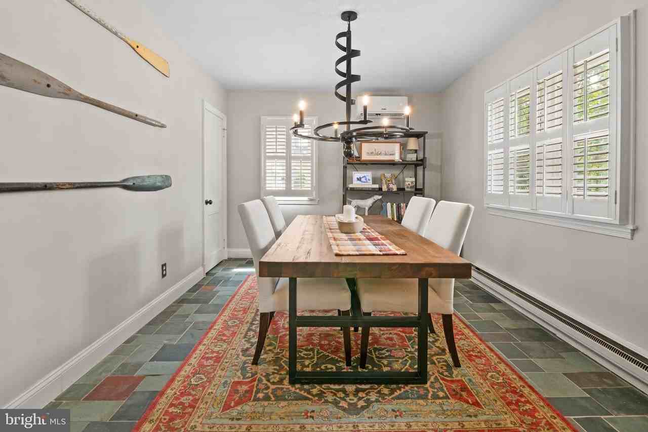 214 Sumner Rd - Photo 6 of 36
