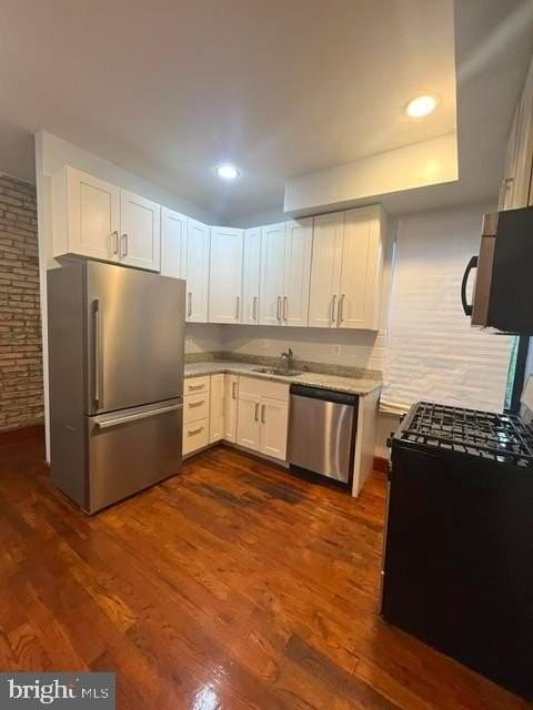 914 Whitelock St - Photo 5 of 21