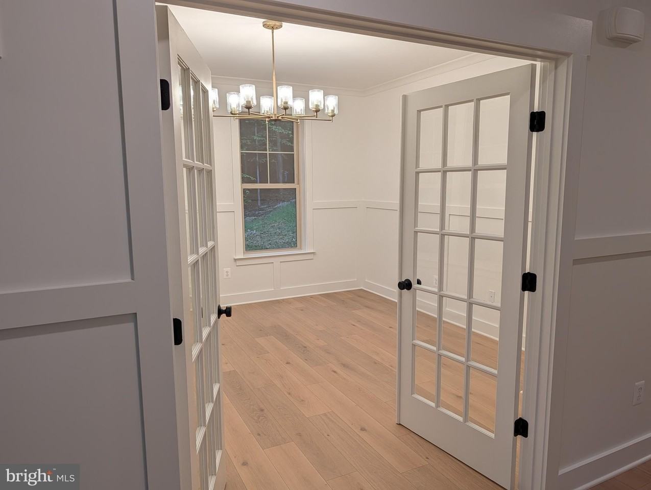 1490 Thurston Rd - Photo 4 of 24