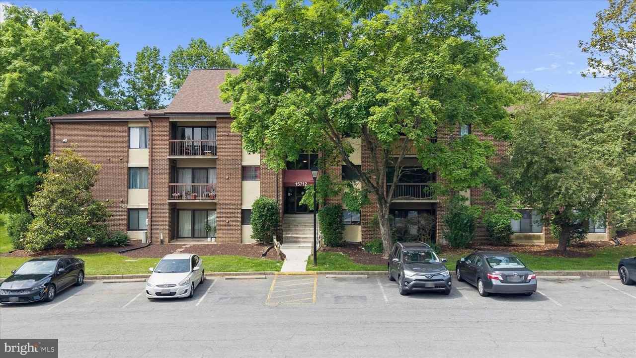15712 Dorset Rd #T3 - Photo 3 of 33