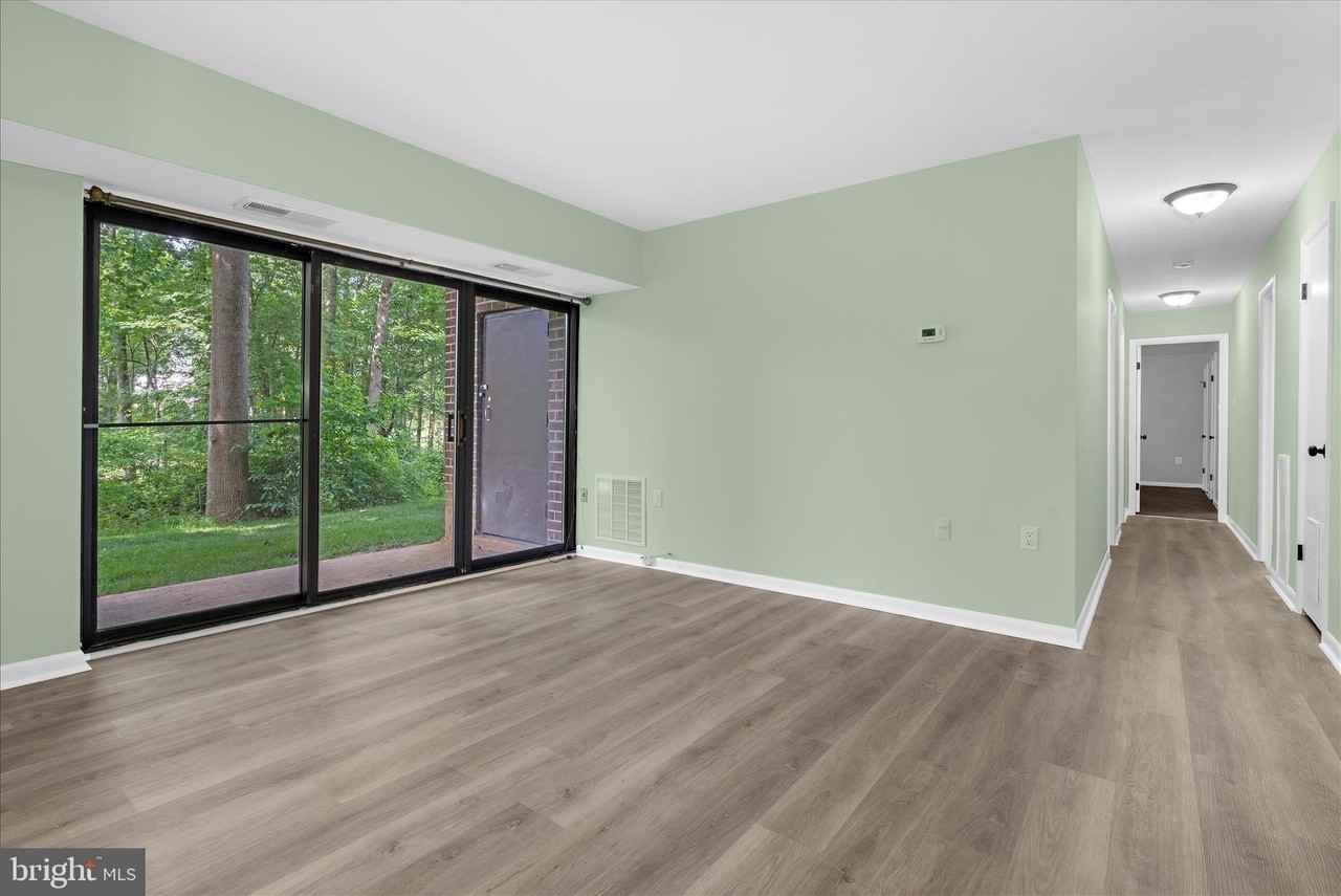 15712 Dorset Rd #T3 - Photo 5 of 33