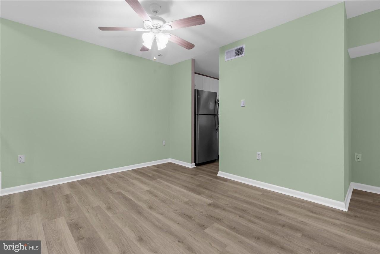 15712 Dorset Rd #T3 - Photo 6 of 33
