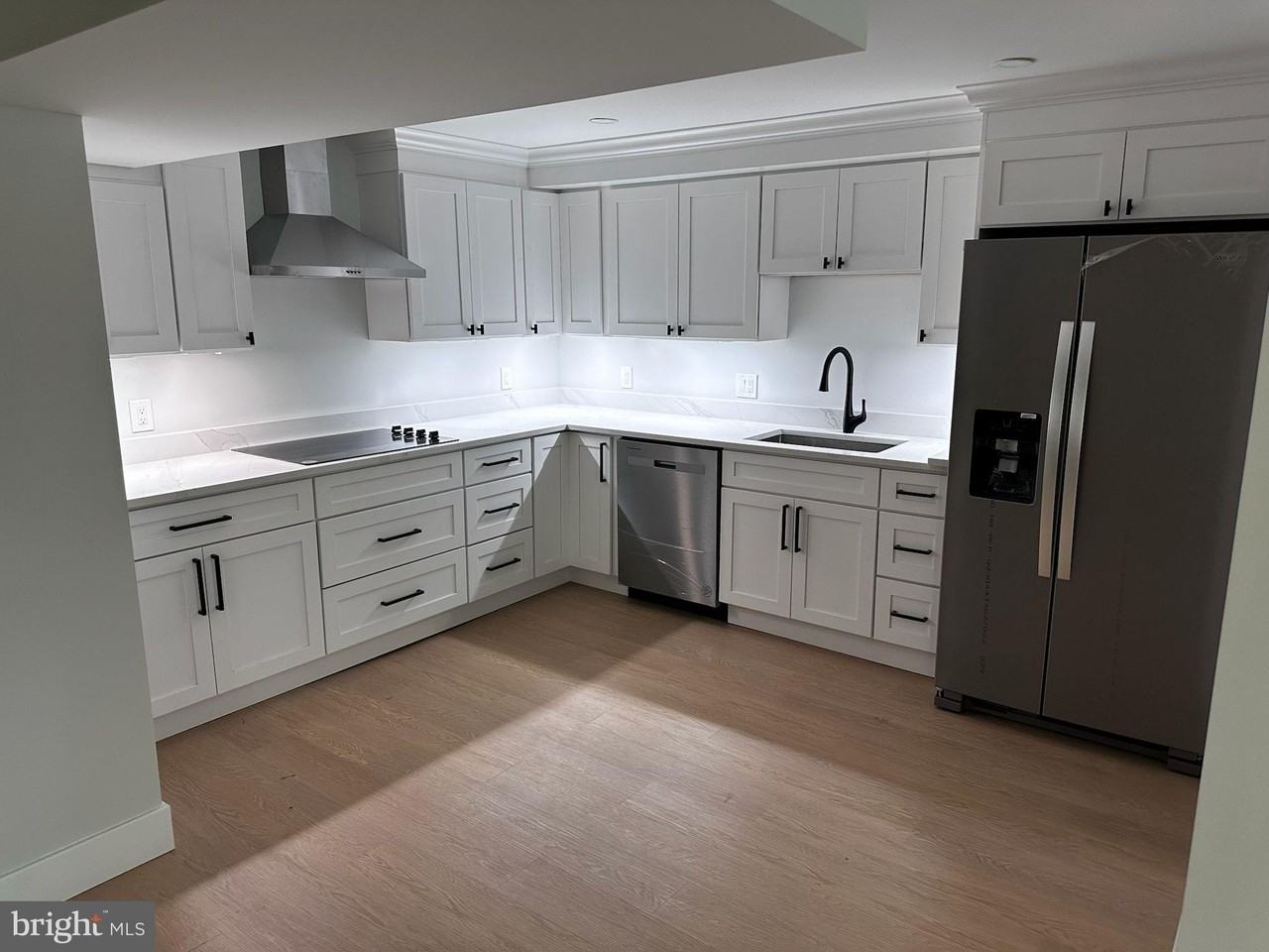 7506 Wellesley Dr - Photo 2 of 15