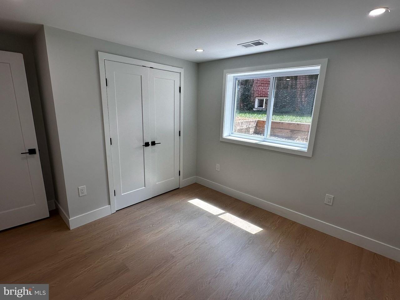 7506 Wellesley Dr - Photo 4 of 15