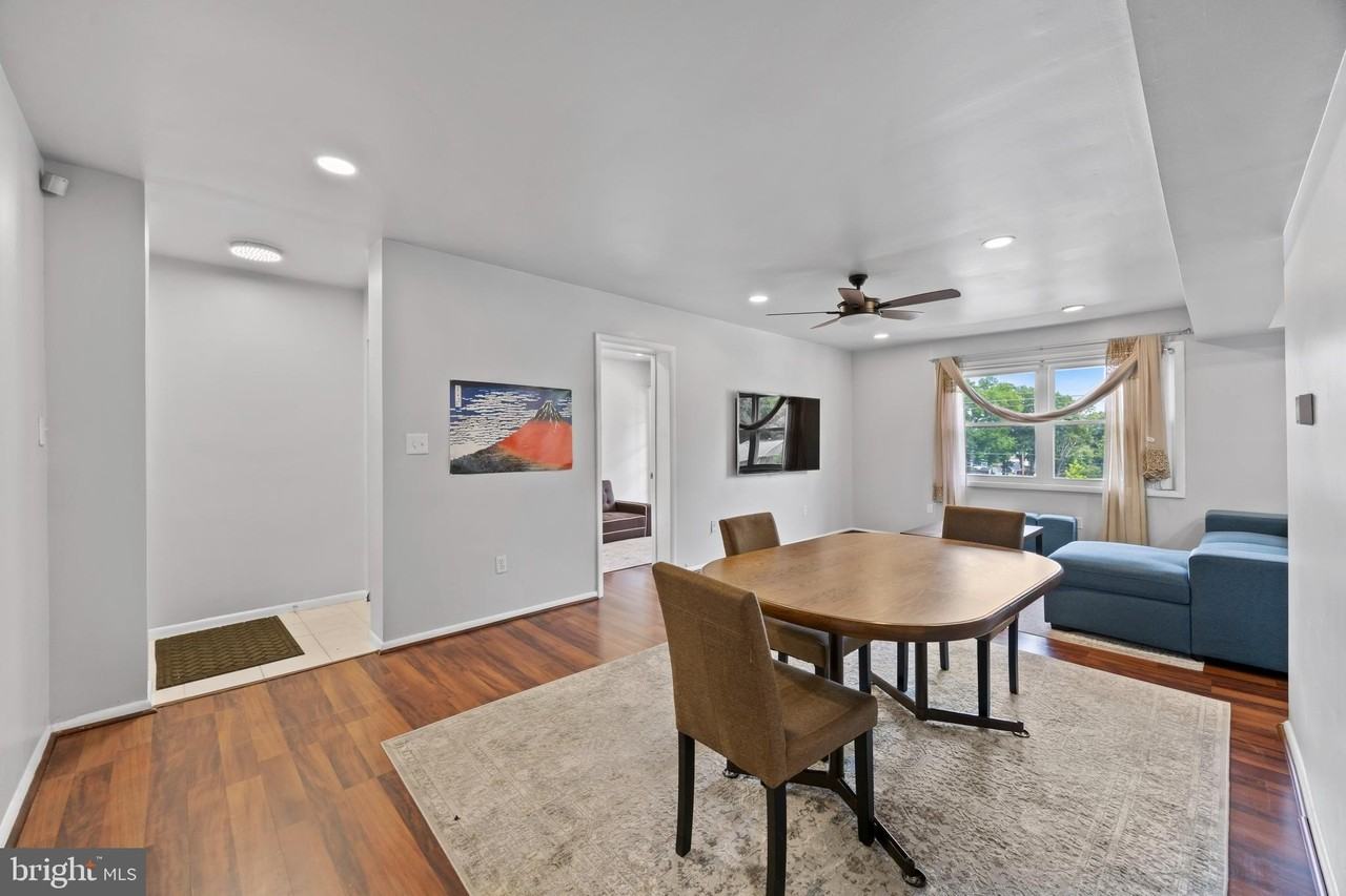 9808 47th Pl #302 - Photo 6 of 43