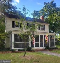905 Evergreen Ave - Photo 1 of 1