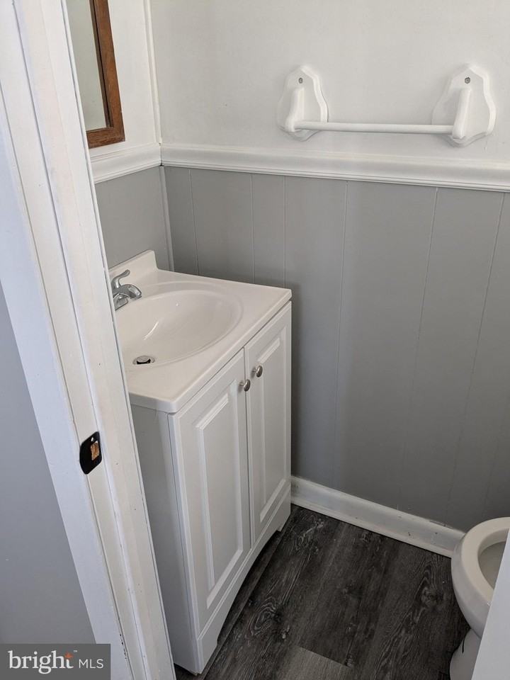 72 Washington St - Photo 7 of 18