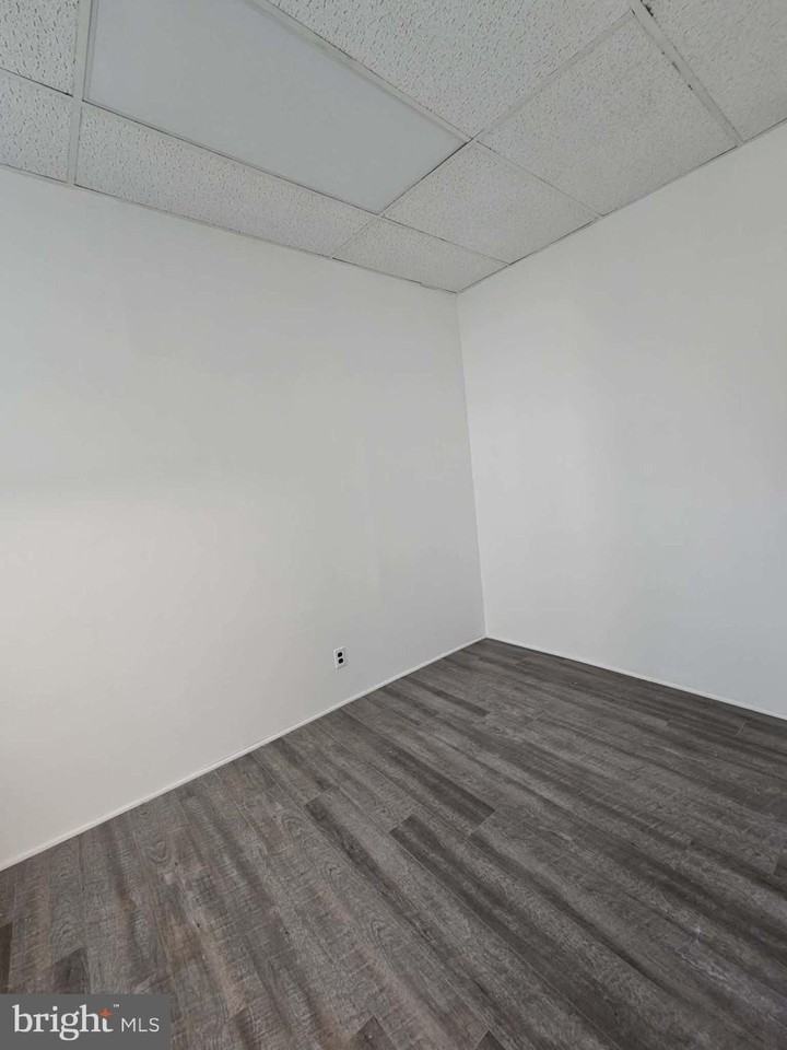 41 W Temple Ave #A2 - Photo 4 of 10
