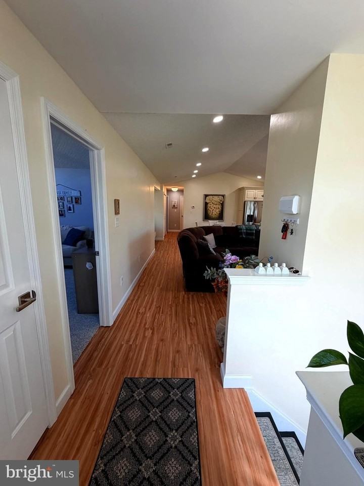 543 Cedar Hollow Dr - Photo 7 of 41