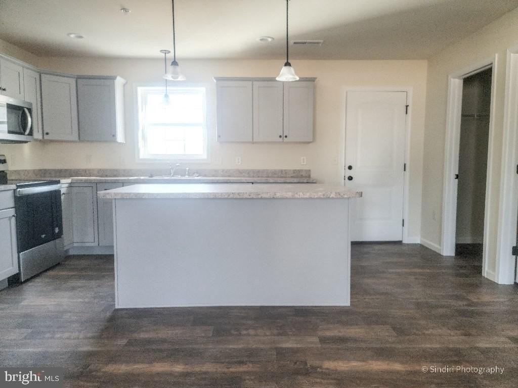 10 Skip Ln - Photo 6 of 50