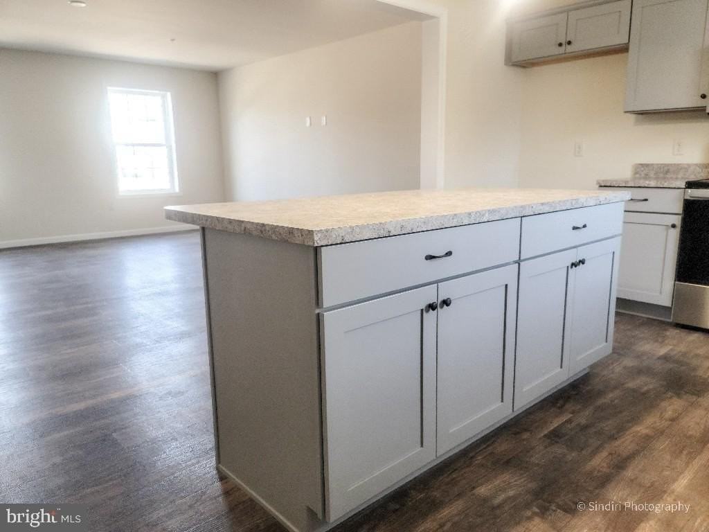 10 Skip Ln - Photo 7 of 50