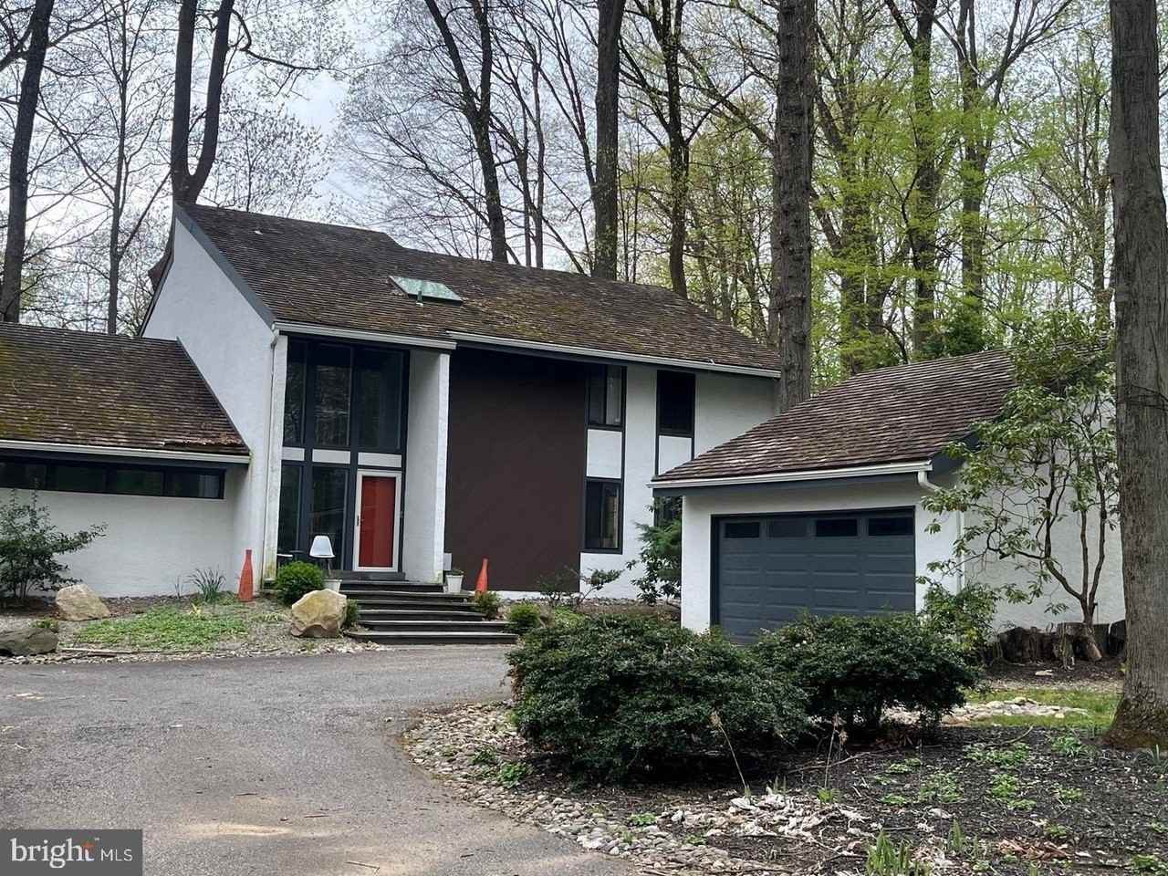208 Pheasant Run Dr