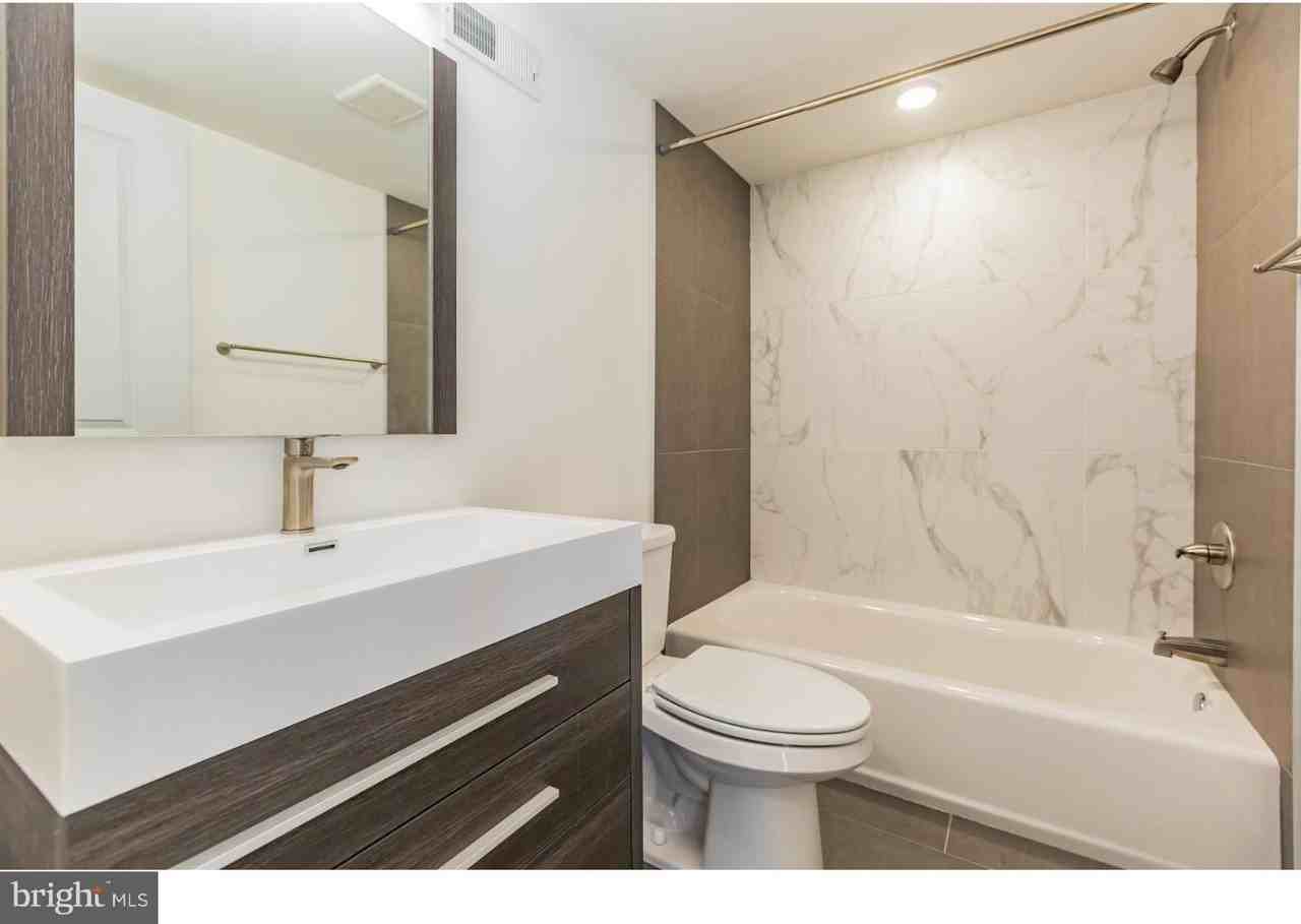 1515 Brown St #3 - Photo 6 of 17