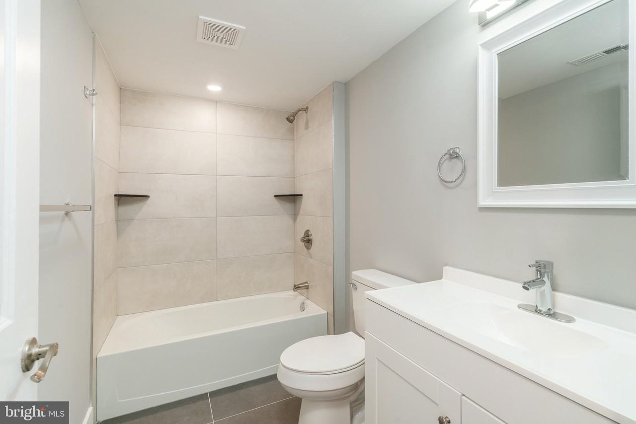 2500 N Mascher St #2 - Photo 7 of 15
