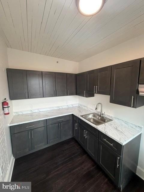 200-202 S DUKE Street #4 - Photo 3 of 5