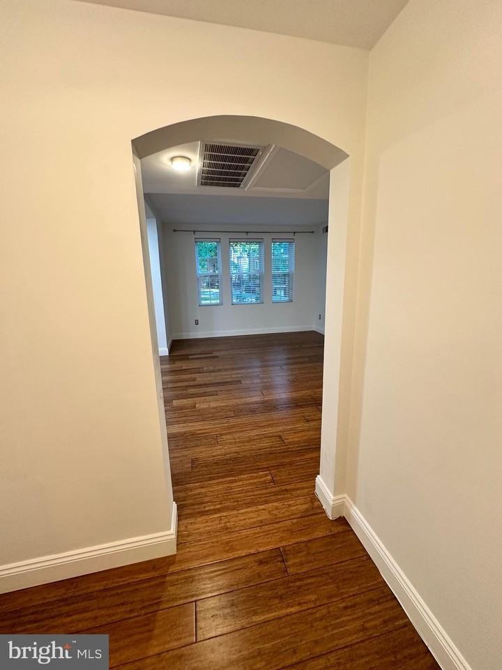 2015 Key Blvd #602 - Photo 7 of 42