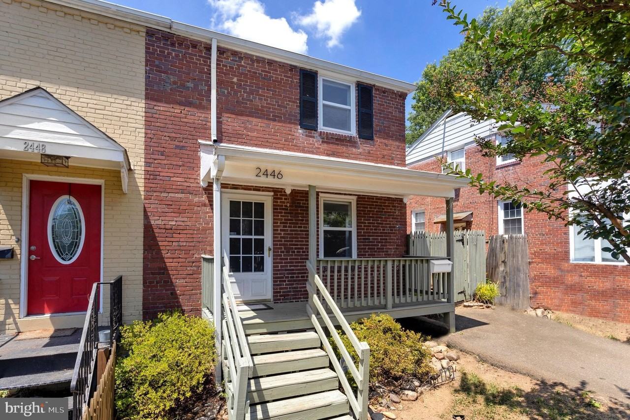 2446 S Nelson St - Photo 2 of 30