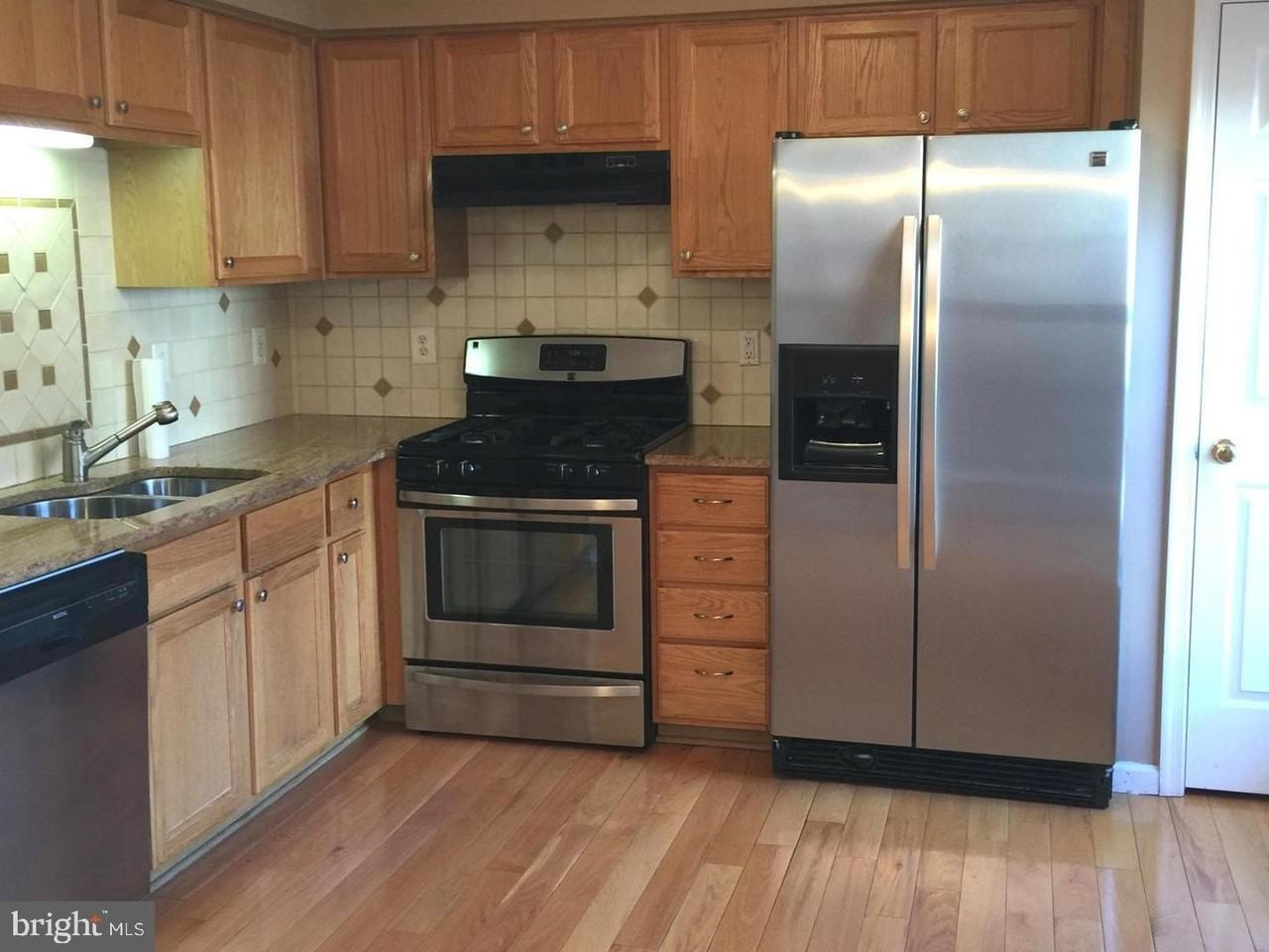 144 Ingle Pl - Photo 2 of 5