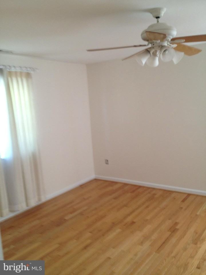 7017 Murray Ln - Photo 4 of 30