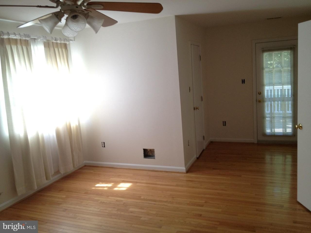 7017 Murray Ln - Photo 5 of 30