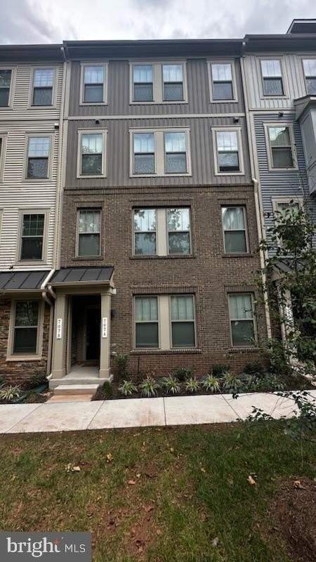 707 Thomas Ln #A - Photo 2 of 27