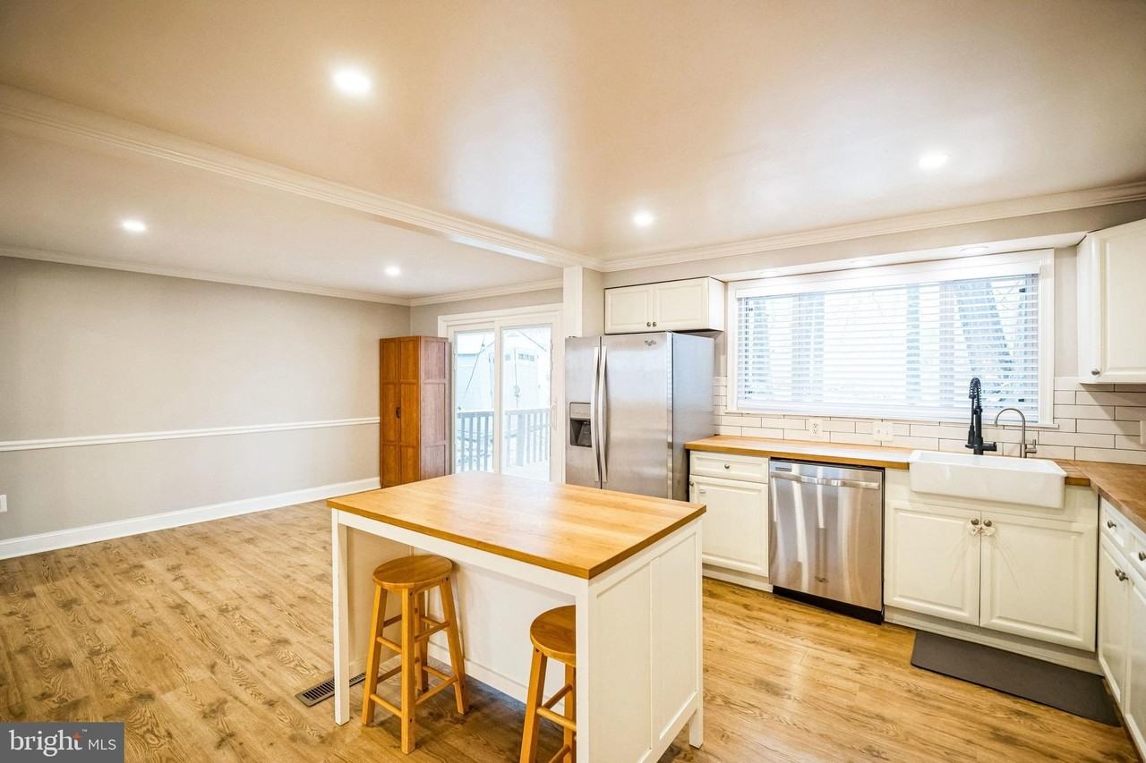 16080 Deer Park Dr - Photo 5 of 32