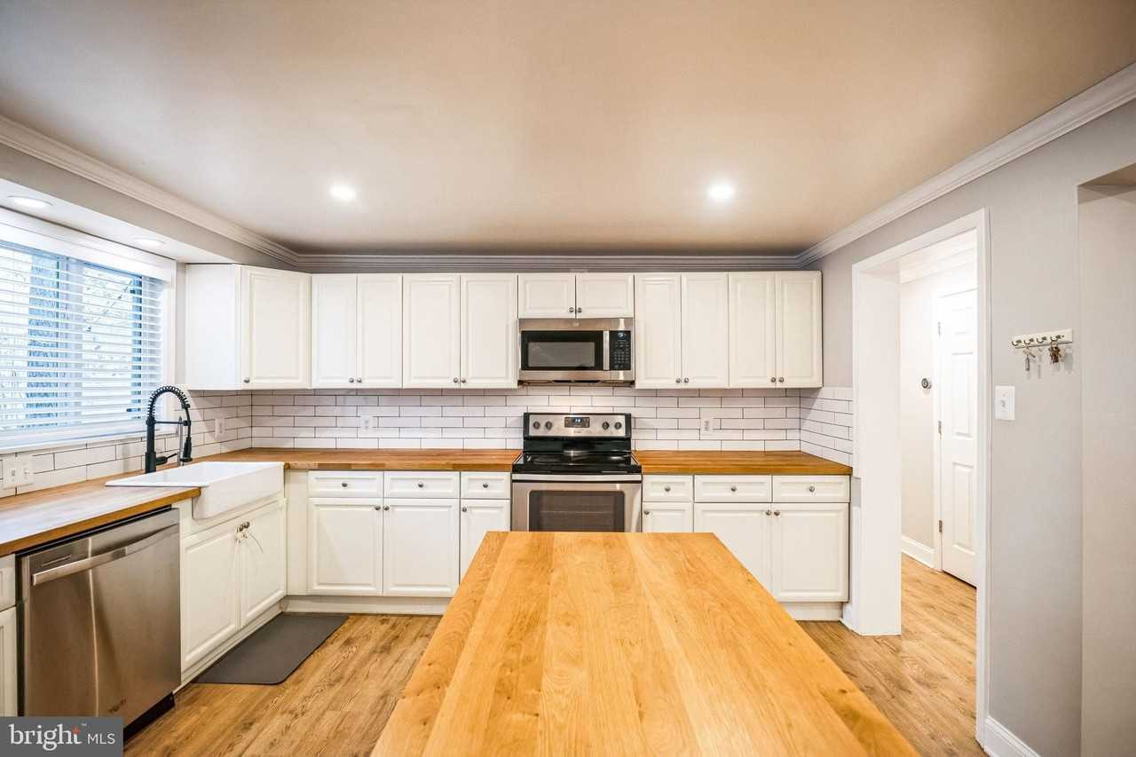 16080 Deer Park Dr - Photo 7 of 32