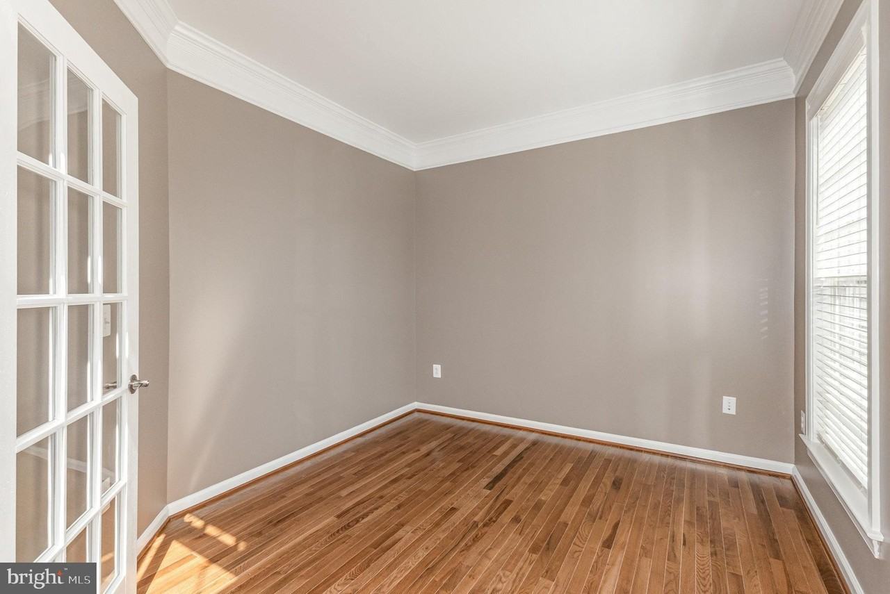 2114 Jellico Ct - Photo 6 of 44