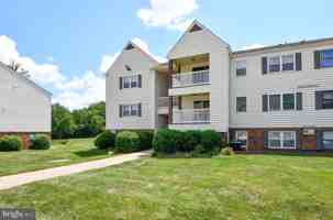 featured image of 102 Chesterfield Ln #201