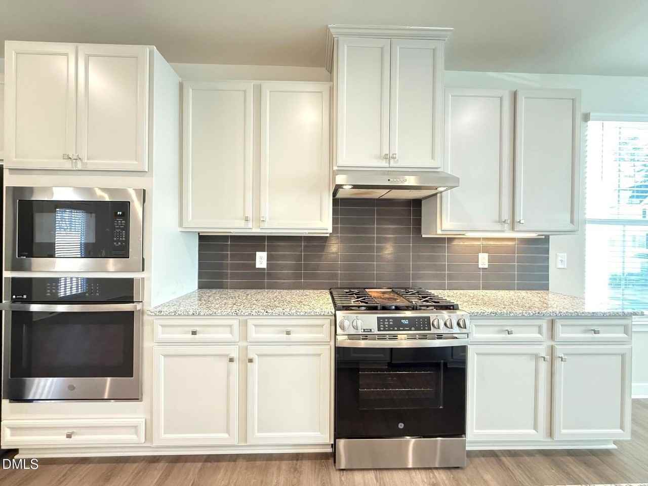 1362 Chowan Ave - Photo 2 of 40
