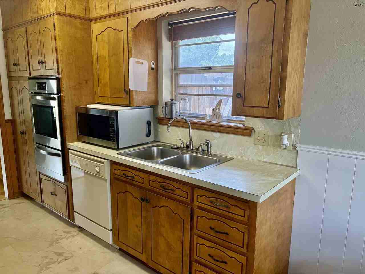4115 Kingsbury Dr - Photo 4 of 12