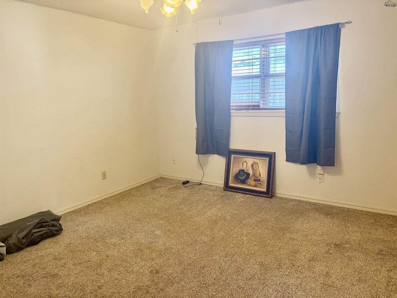 4115 Kingsbury Dr - Photo 7 of 12