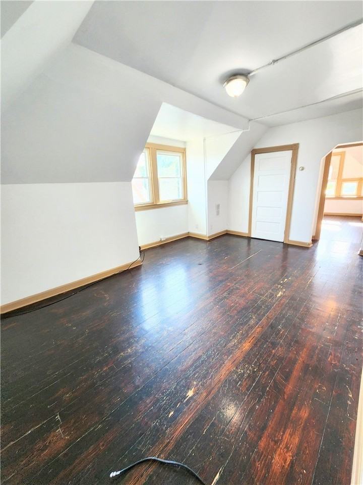 728 N Sheridan Ave #3 - Photo 4 of 12