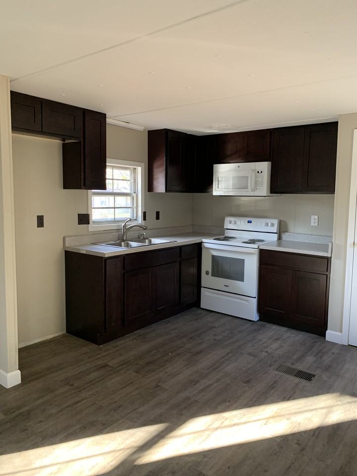 385 Maddox Loop - Photo 2 of 5