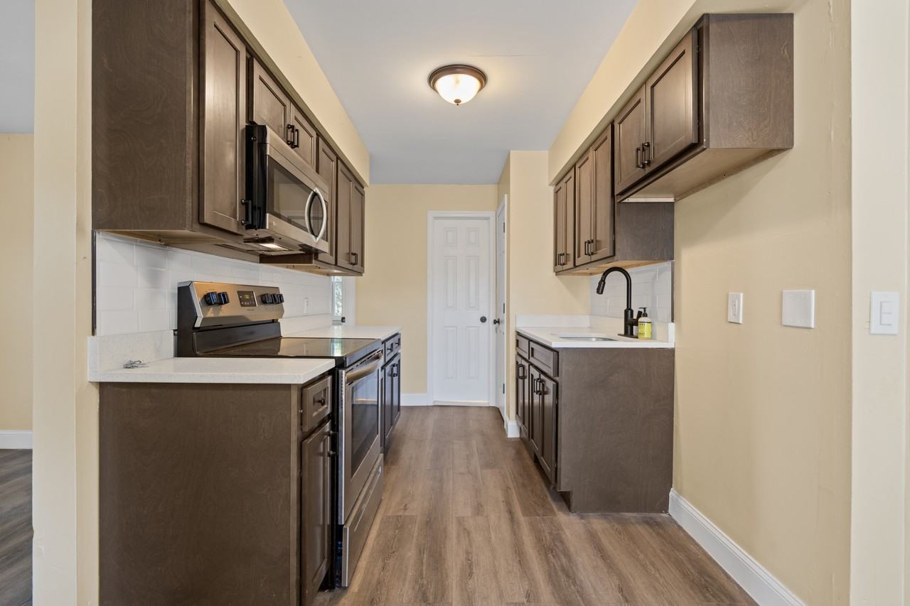 417 Boulevard - 9 #9 - Photo 2 of 9