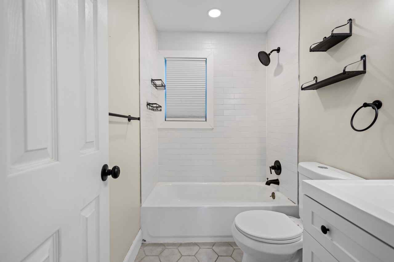 417 Boulevard - 9 #9 - Photo 7 of 9