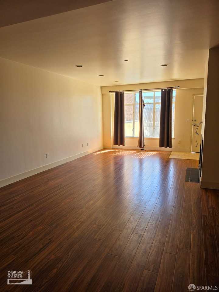 2333 Mission St ##2 - Photo 3 of 11