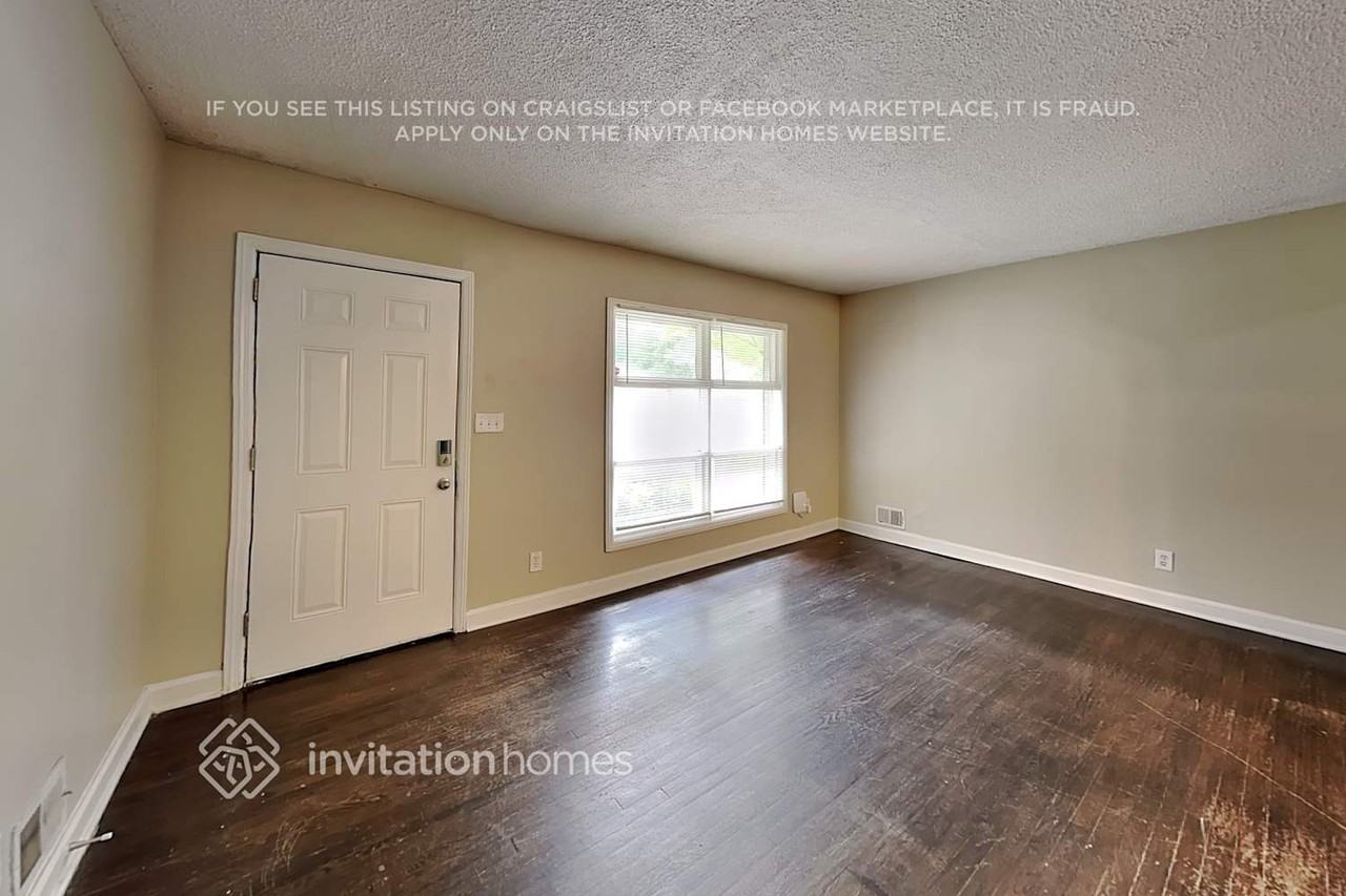 2751 Flagstone Dr Se - Photo 3 of 19