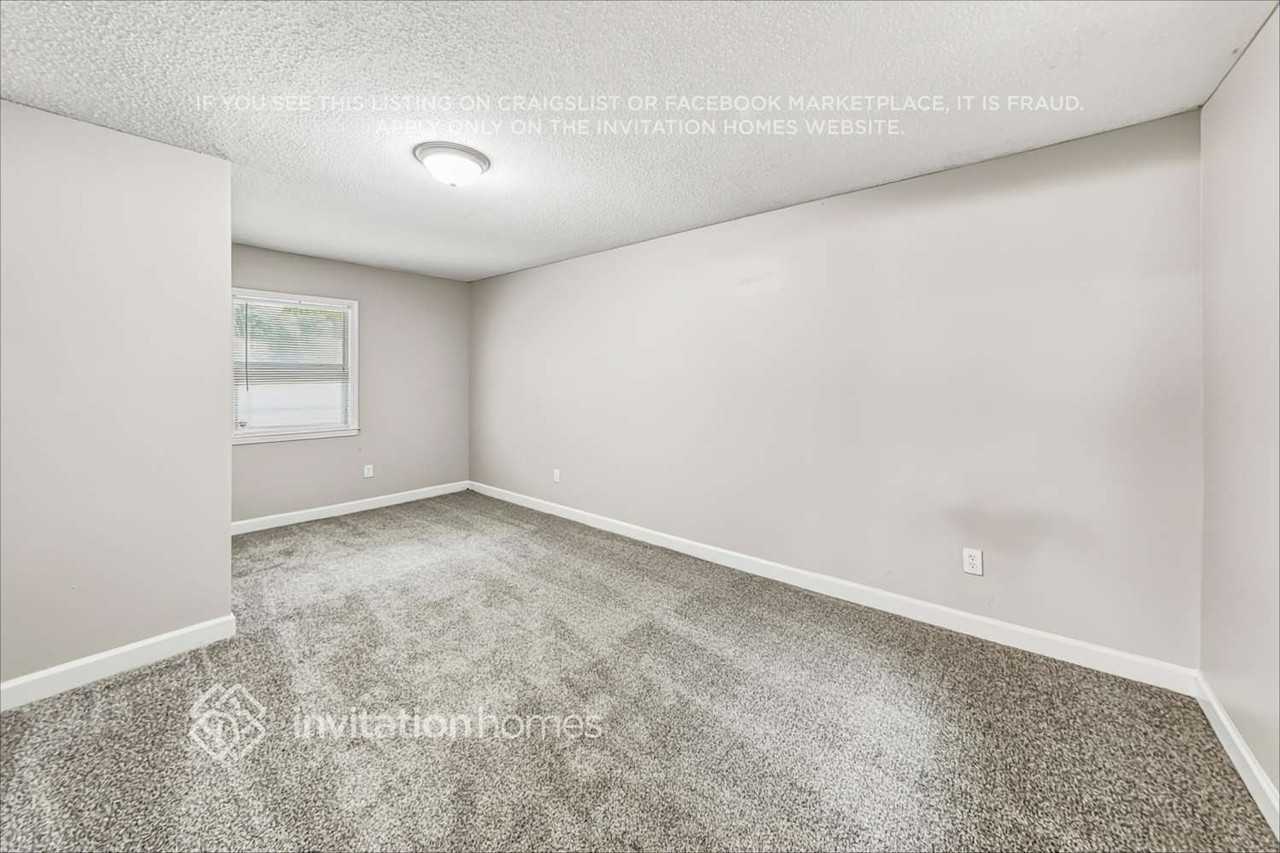 2751 Flagstone Dr Se - Photo 6 of 19