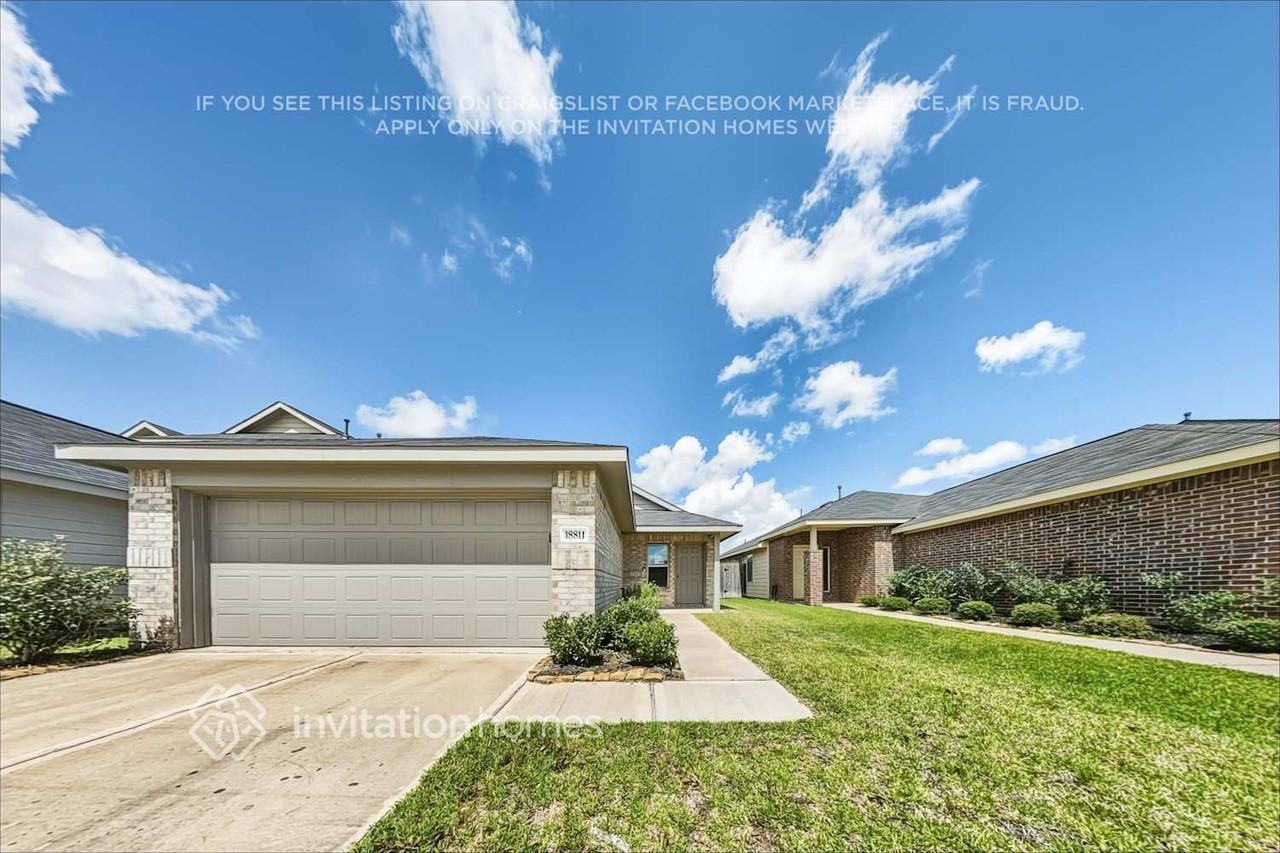 18811 Charter Elm Dr