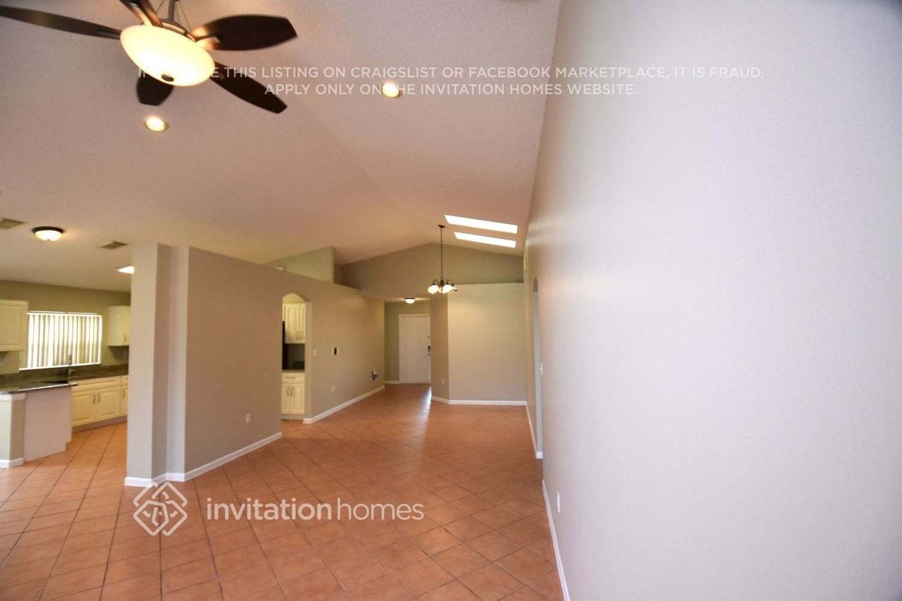 16565 Nw 6th St - Photo 2 of 21